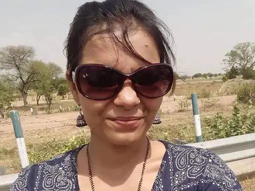 महिला की गला रेतकर हत्या, केस दर्ज