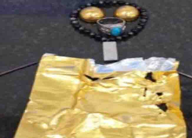 एयरपोर्ट पर पकड़ाया लाखों का सोना, कस्टम विभाग ने की कार्रवाई