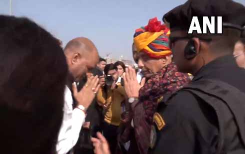 भाजपा पर्यवेक्षक राजनाथ सिंह जयपुर पहुंचे