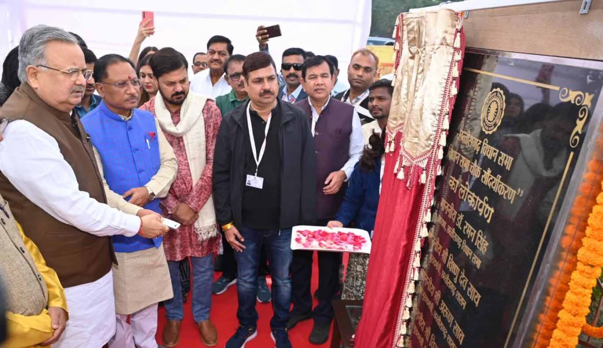 सीएम साय ने विधानसभा के समीप जीरो पॉइंट चौक के सौंदर्यीकरण कार्य का किया लोकार्पण