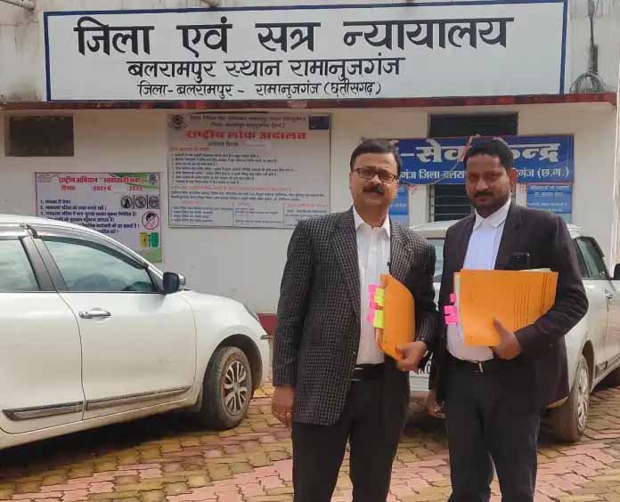 थाना प्रभारी के खिलाफ कोर्ट में लगाया अवमानना का आवेदन