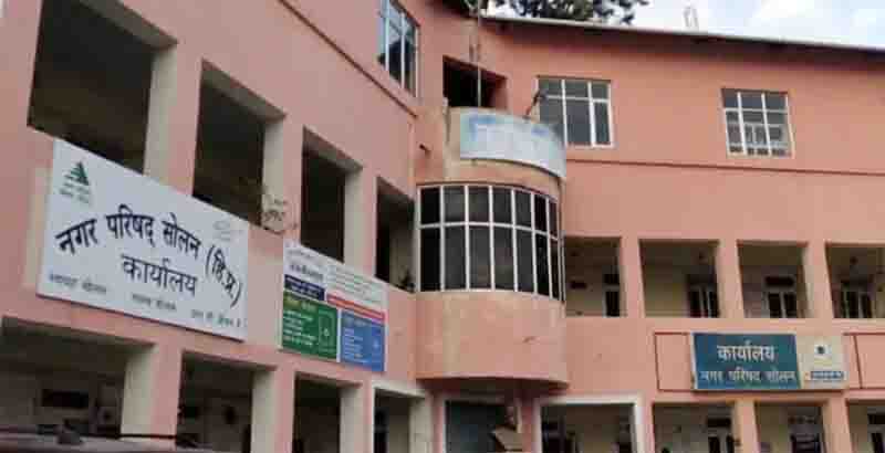 सोलन में टीम को एकजुट रखना भाजपा-कांग्रेस के लिए चुनौती