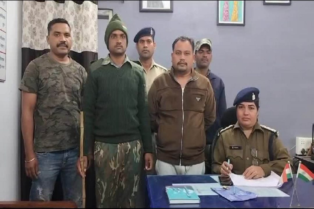 सटोरिया दीपक नेपाली की गिरफ्तारी फोटो