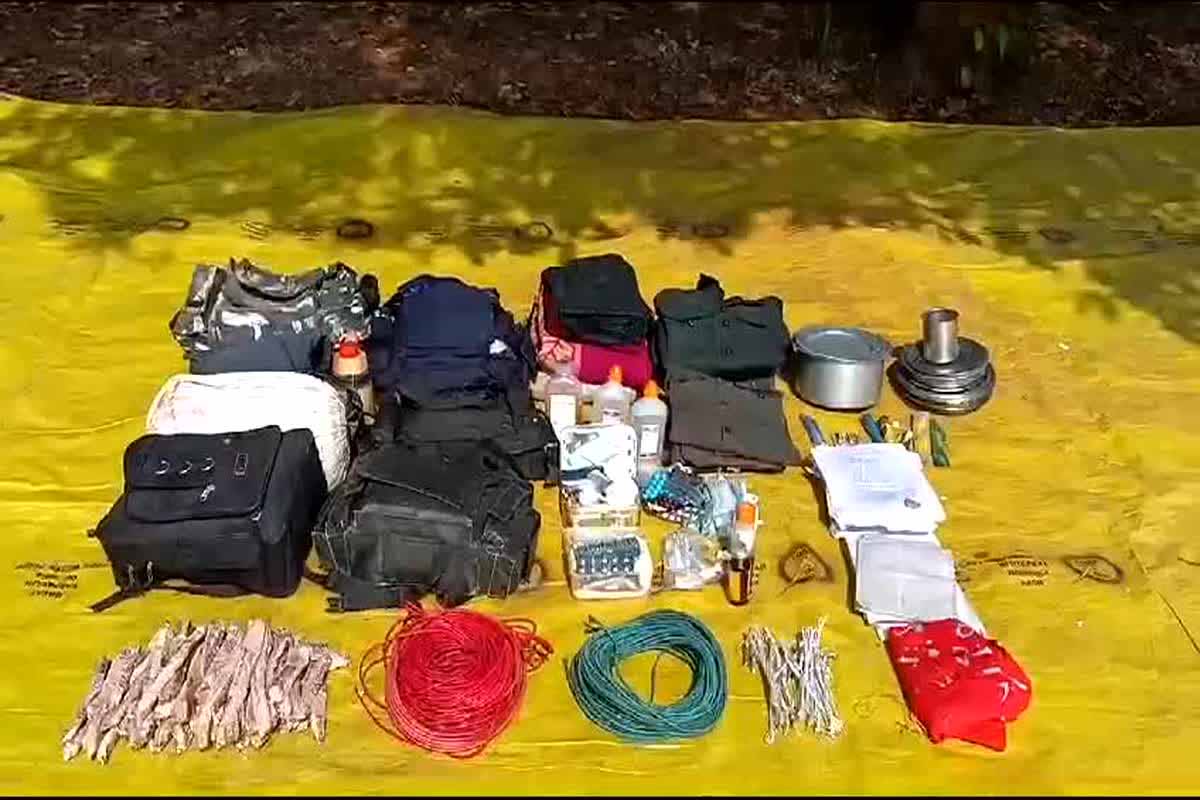 बीजापुर की जंगल में मुठभेड़, कैम्प लौटे जवान