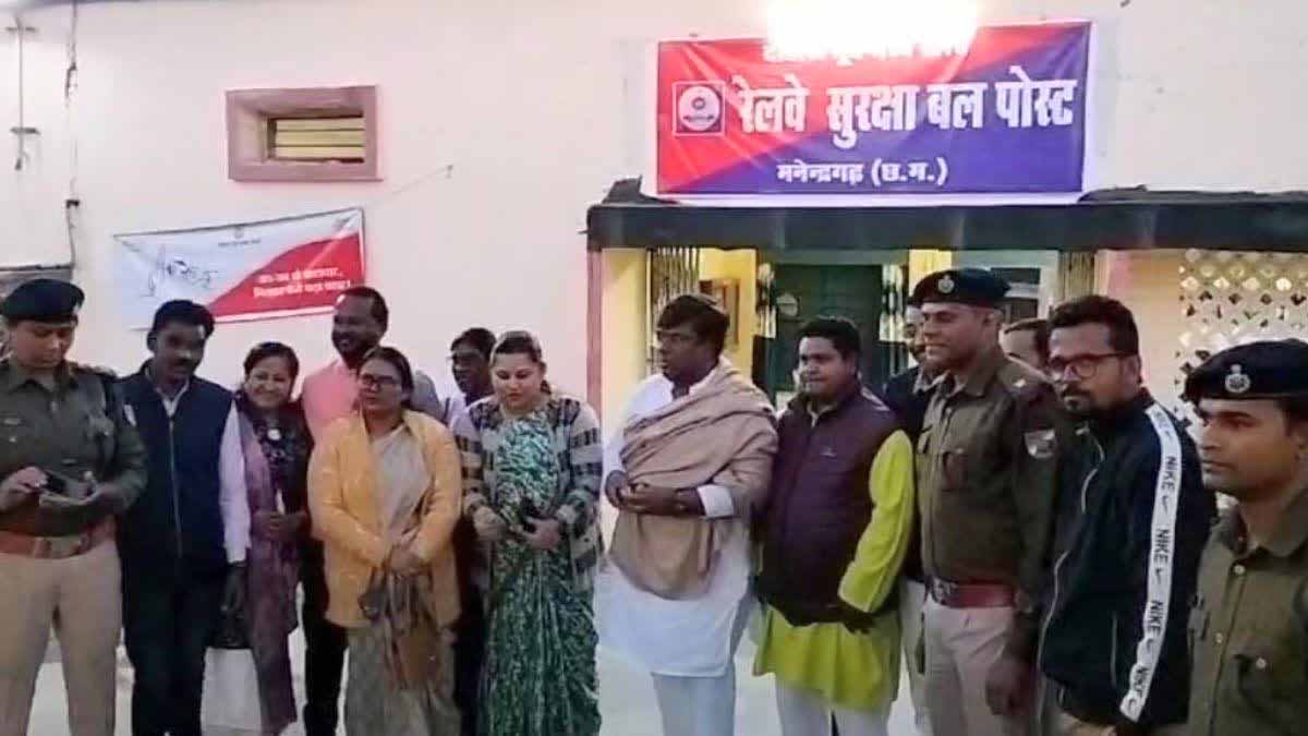 विनय जायसवाल पत्नी संग गिरफ्तार