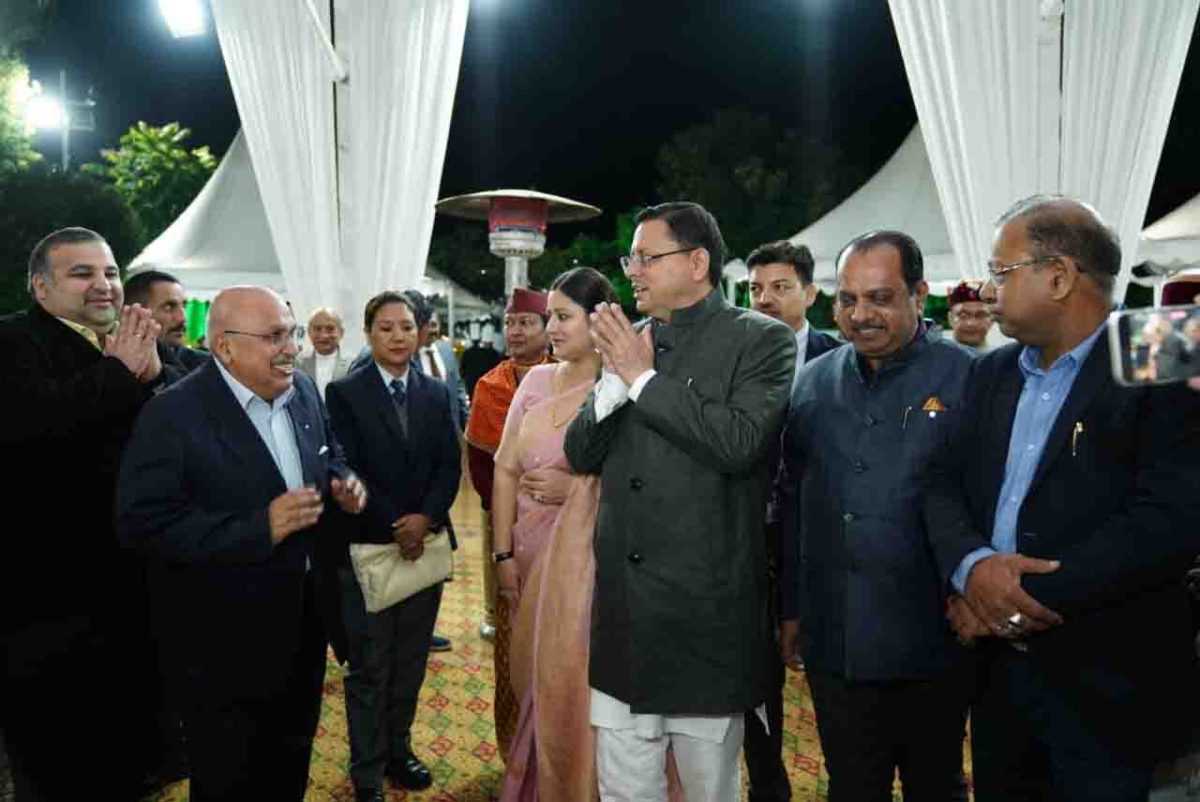 पुष्कर सिंह धामी ने ग्लोबल इनवेस्टर समिट में इन्वेस्टर डैलिगेट के प्रतिनिधियों से की भेंट