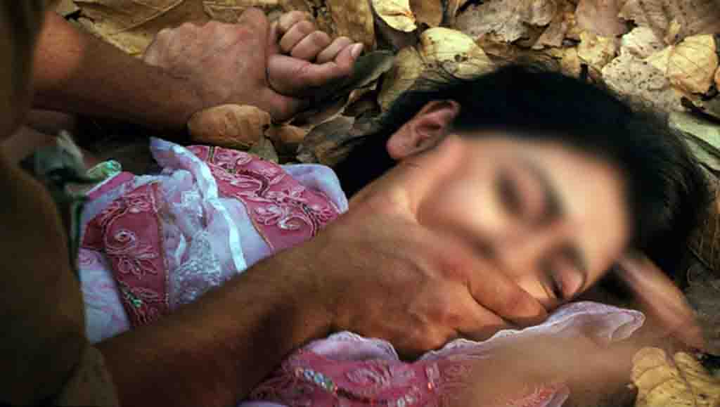 बस ड्राइवर और स्टेनो ने किया लड़की का बलात्कार, केस दर्ज