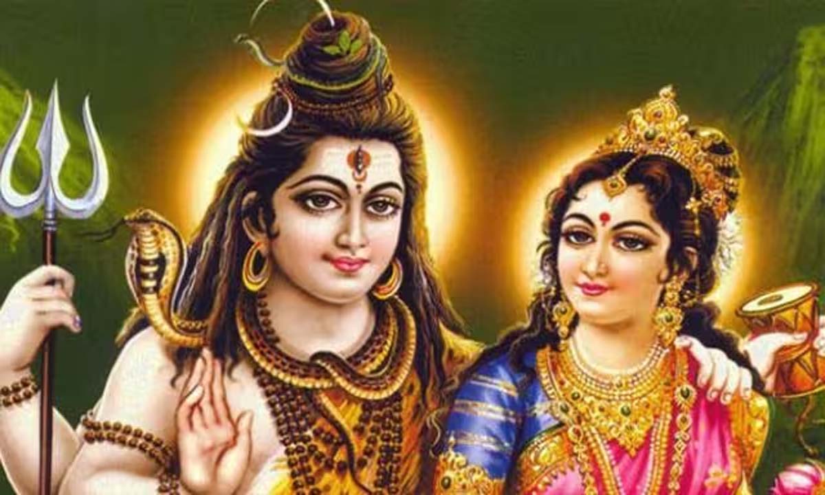 शिव जी की जरूर करे ये आरती