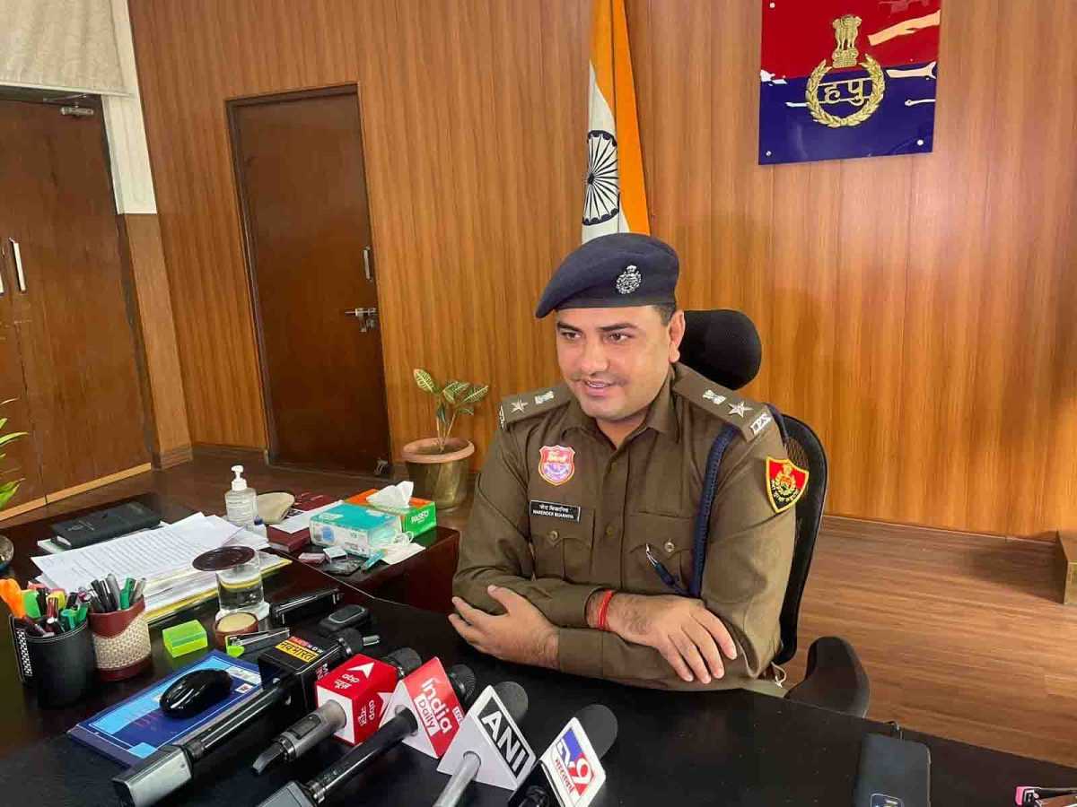 सोशल मीडिया हथियारों के साथ फ़ोटो अपलोड करने वाले जाएंगे जेल: SP नूंह