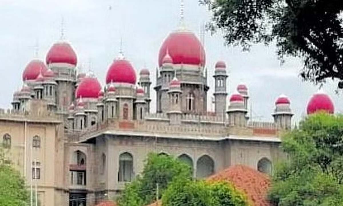 तेलंगाना एचसी कोर्ट की अवमानना के लिए पूर्व-कलेक्टर सम्मन