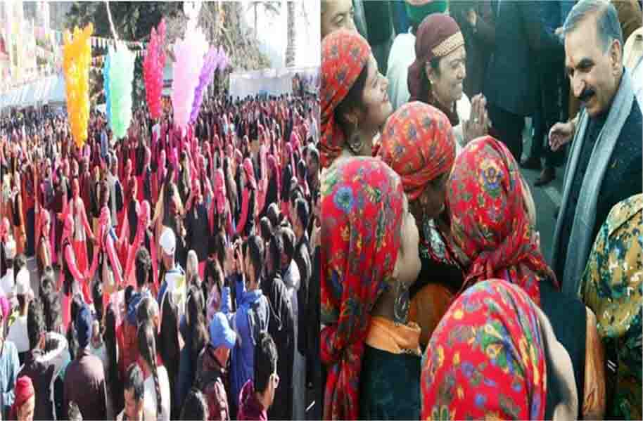विंटर कार्निवाल में 450 महिलाओं ने डाली महानाटी