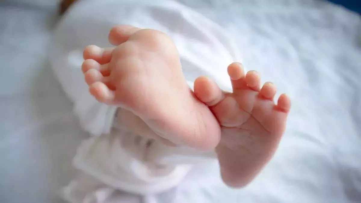 मासूम की मौत, परिजन बोले - दूसरे ब्लड ग्रुप चढ़ाने से हुई