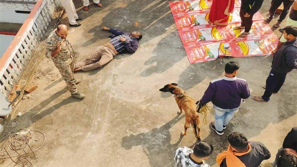घर की छत पर मिली पूर्व उपसरपंच की लाश, फैली सनसनी