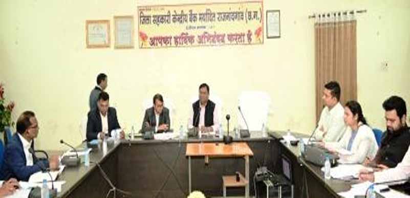 निर्माणाधीन कार्यों को गुणवत्तापूर्ण तरीके से शीघ्र पूर्ण करें: कलेक्टर