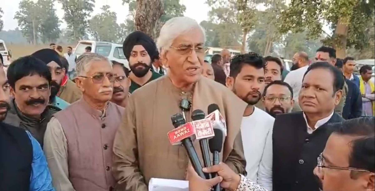 कोयला उत्खनन को लेकर पूर्व डिप्टी सीएम ने पीईकेबी को सौंपा ज्ञापन