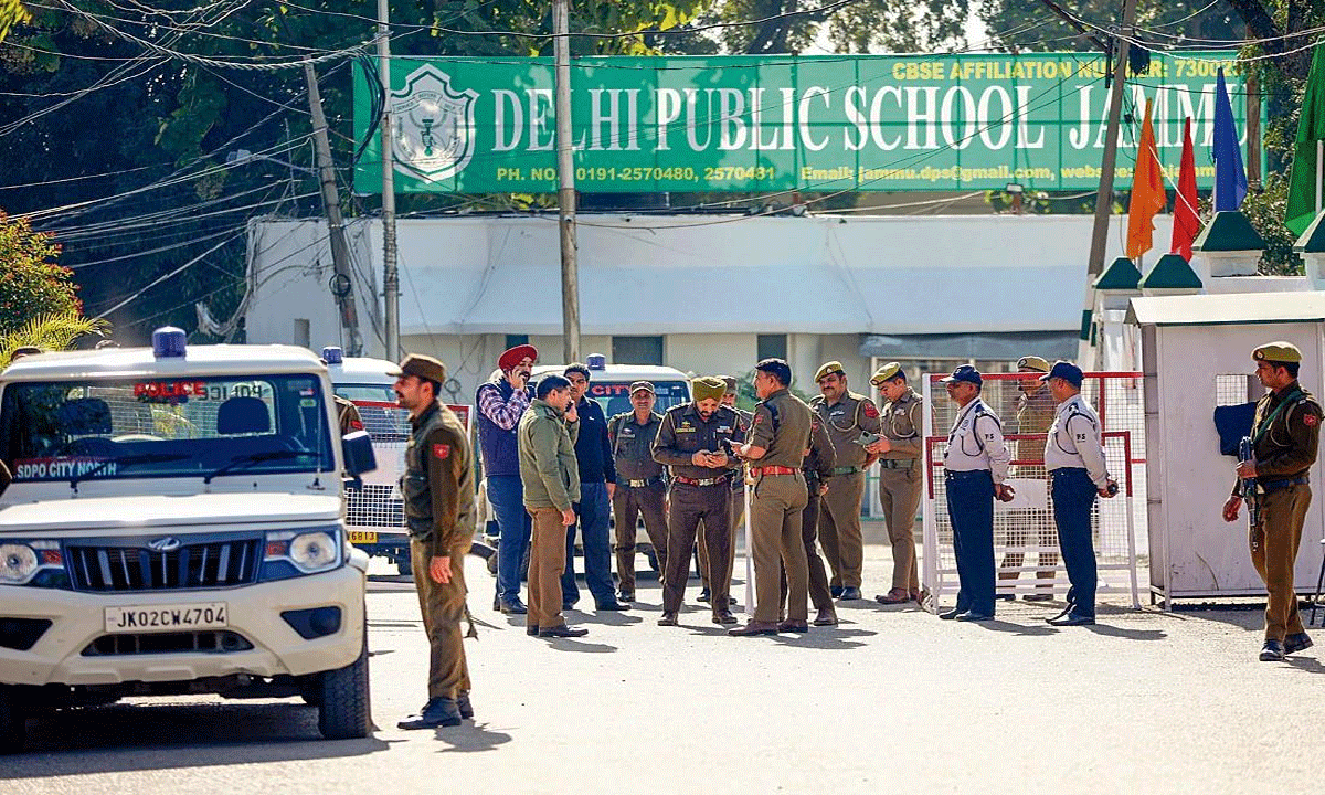 जम्मू के स्कूल में बम की धमकी अफवाह निकली