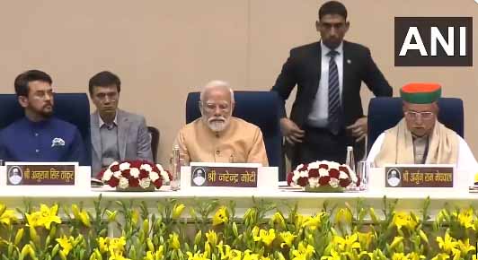 पीएम मोदी ने जारी की 'कलेक्टेड वर्क्स ऑफ पंडित मदन मोहन मालवीय' की 11 खंडों की पहली श्रृंखला