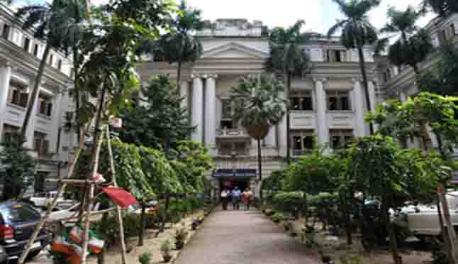 बंगाल में सोमवार से बिना कुलपति के चलेंगे 10 राजकीय विश्वविद्यालय