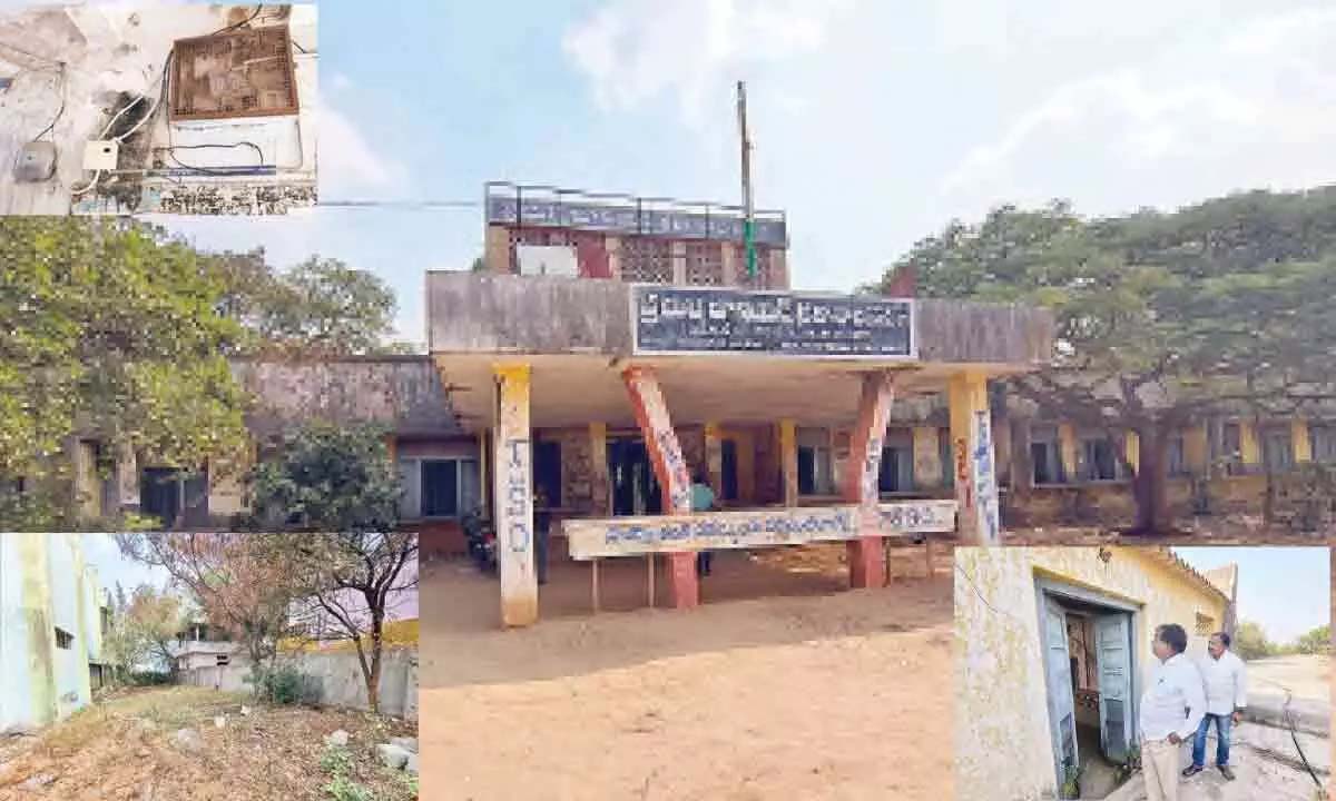 शादनगर का सरकारी जूनियर कॉलेज पूरी तरह से उपेक्षा का शिकार