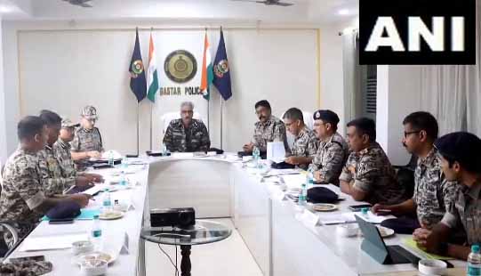 DGP अशोक जुनेजा ने नक्सल ऑपरेशन पर ली हाई लेवल मीटिंग