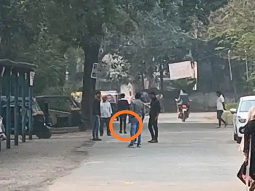 जिला अस्पताल में युवक की पिटाई, बेल्ट-डंडे से स्टैंड कर्मचारियों ने पीटा