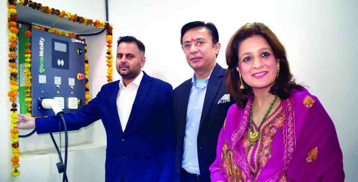 धर्मशाला में प्रदेश के पहले ईवी चार्जिंग स्टेशन का उद्घाटन