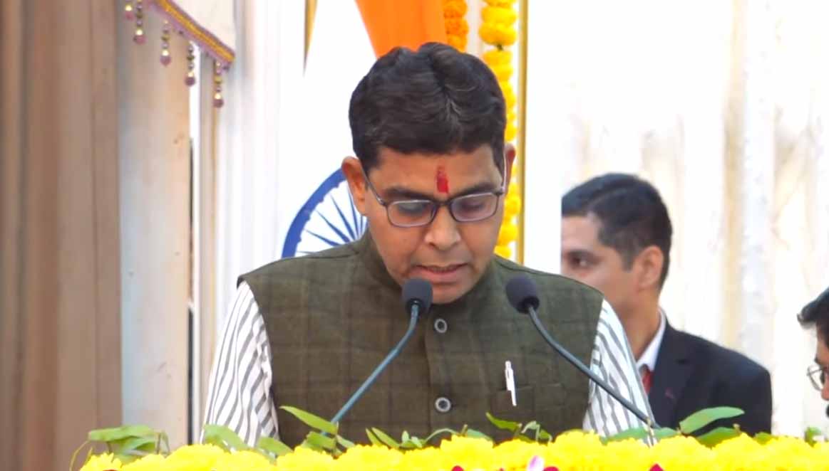 टंक राम वर्मा ने ली मंत्री पद की शपथ