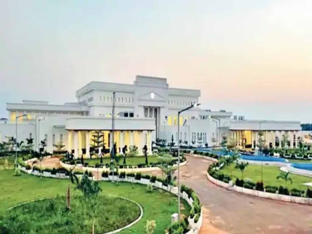 नवा रायपुर में बने मुख्यमंत्री निवास में शिफ्ट होंगे सीएम साय, पुराने में रमन सिंह