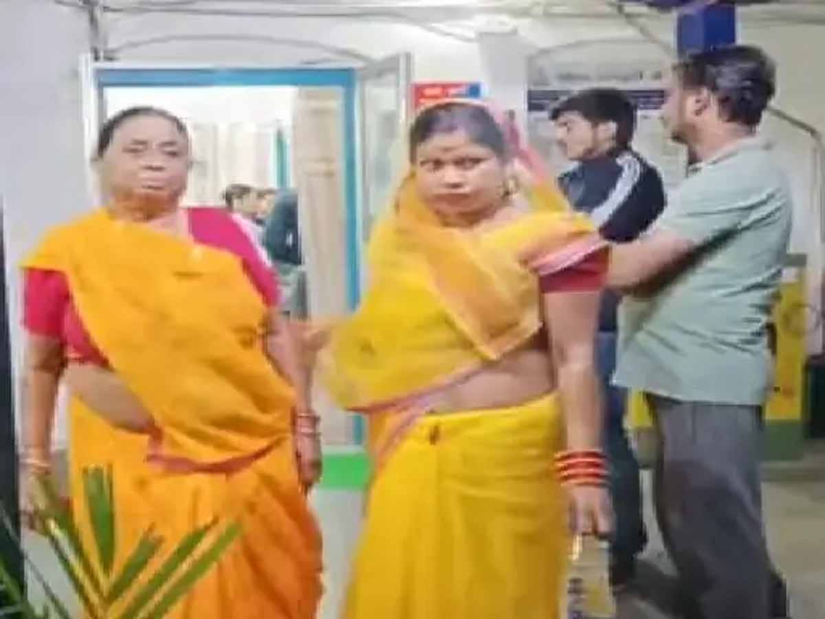 शादी में शामिल होने निकली महिला से धोखाधड़ी, नकली थमाकर असली जेवर ले उड़े शातिर