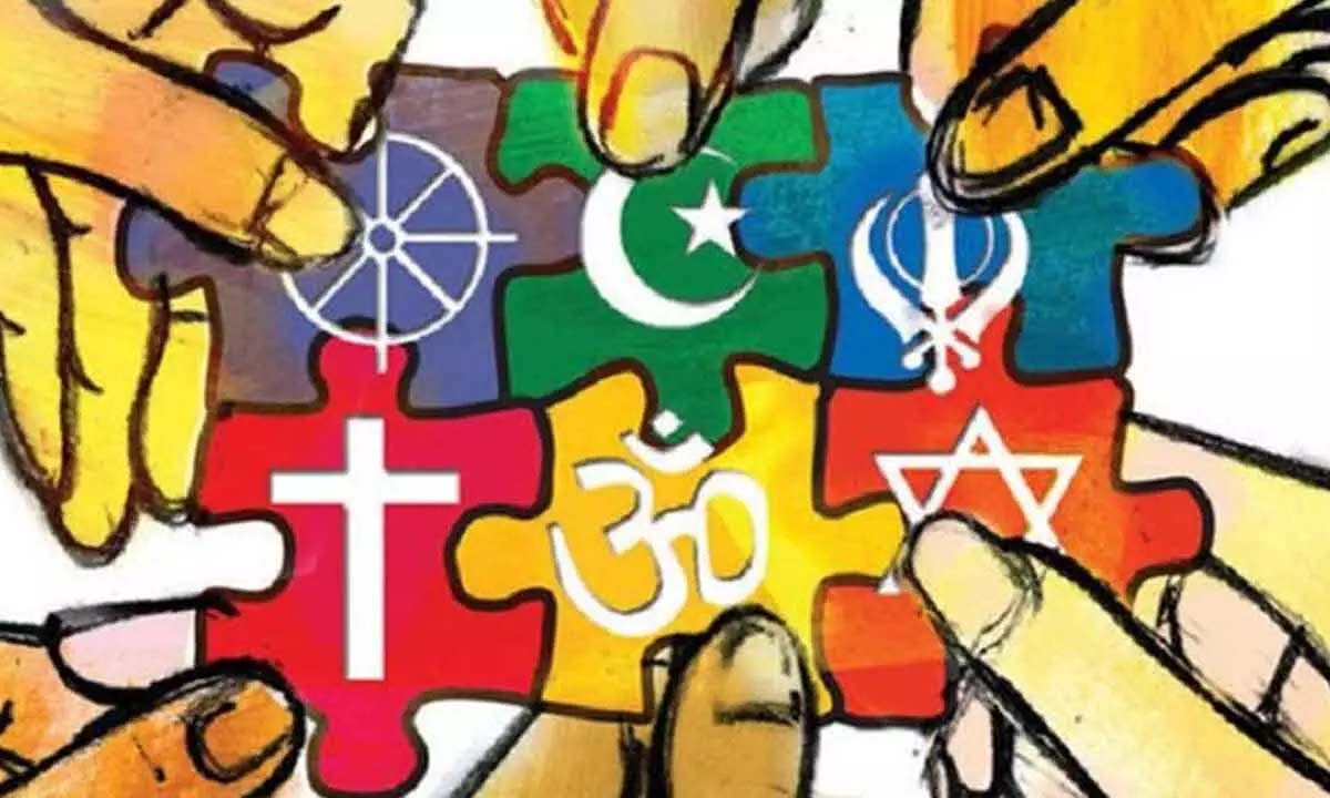 सेक्युलर बनाम नॉन सेक्युलर को केंद्र में लाना