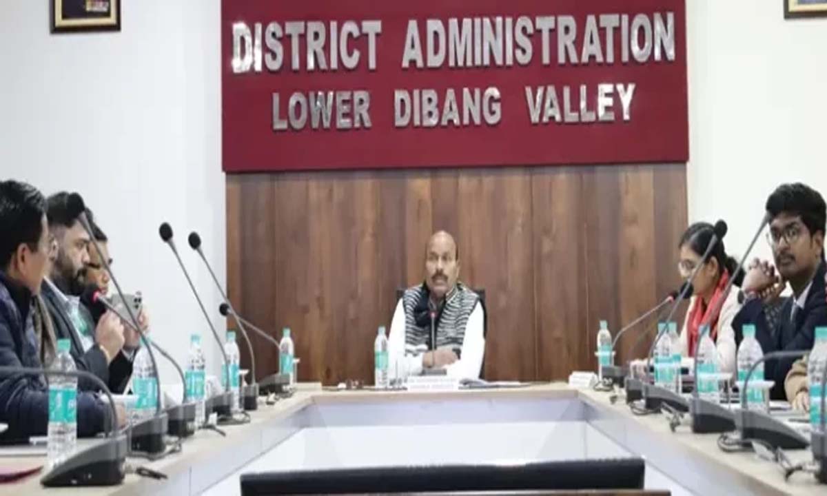 केंद्रीय मंत्री ने एलडीवी में परियोजनाओं के कार्यान्वयन की समीक्षा की
