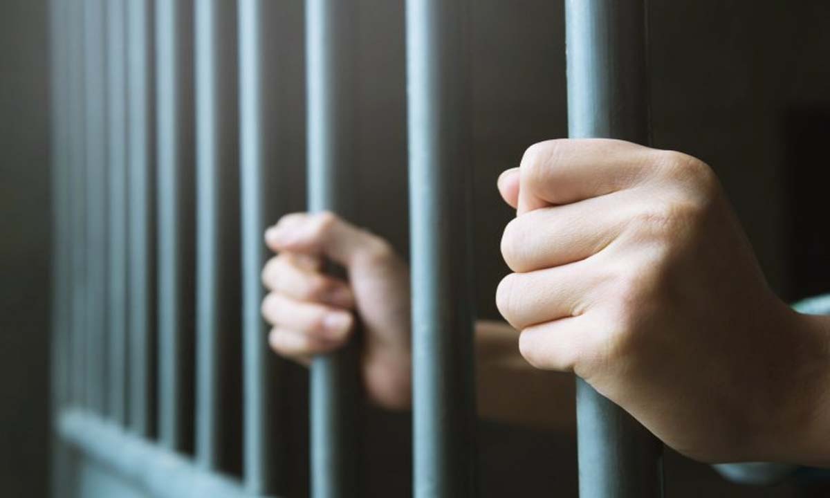 नाबालिग से दुष्कर्म के आरोपी को दोषी करार दिया, 10 साल की सजा