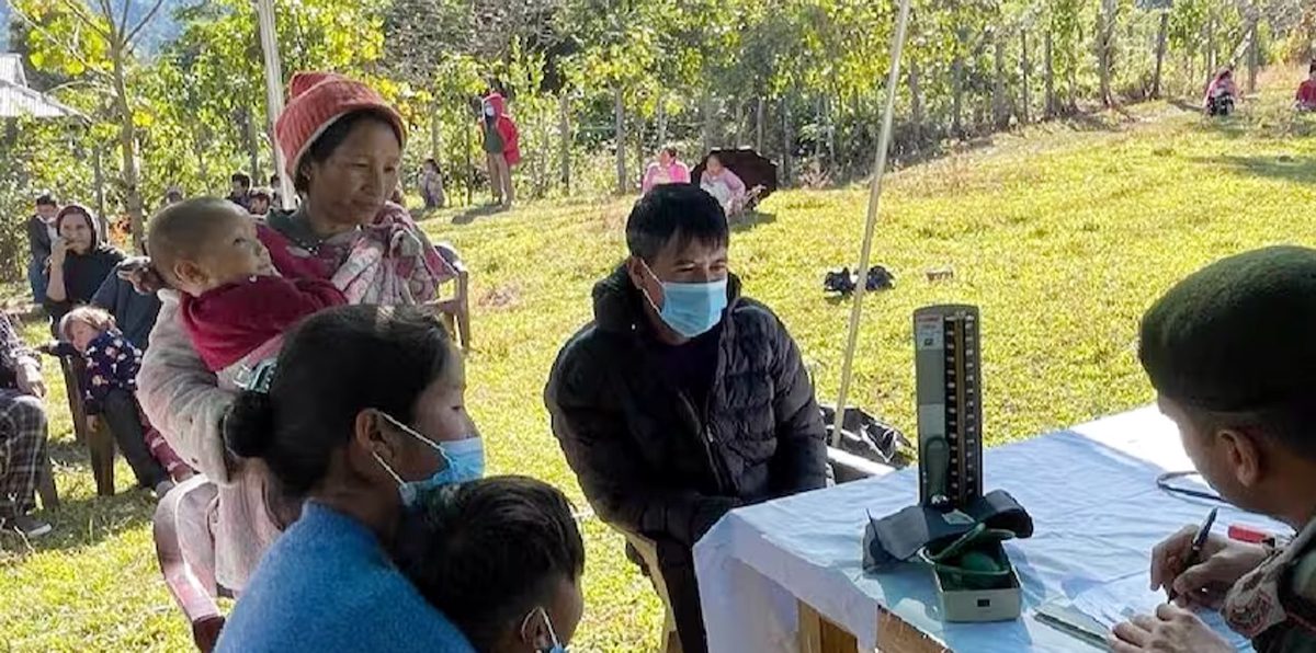 असम राइफल्स ने अरुणाचल के सुदूर खोना गांव में मोबाइल मेडिकल कैंप आयोजित