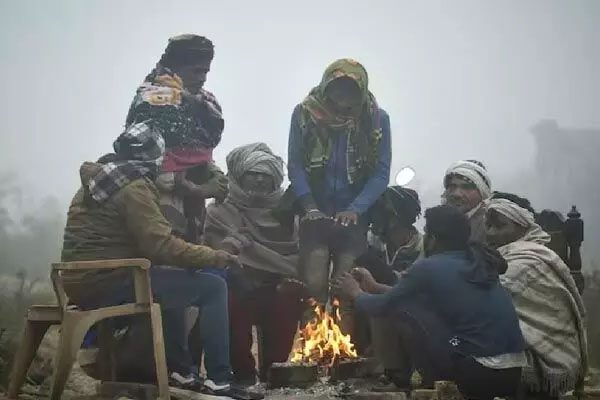 Jharkhand : झारखंड में कंपकंपी ठंड बढ़ने लगी, फिर होगी अगले कुछ दिनों में बारिश, जानें राज्य के मौसम का हाल