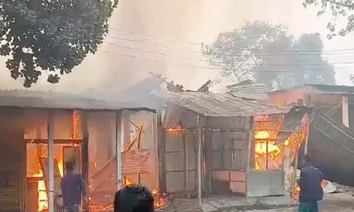 Assam: रंगिया में प्रमुख ब्लेज़ ने तुलसीबाड़ी बाजार तैयार किया