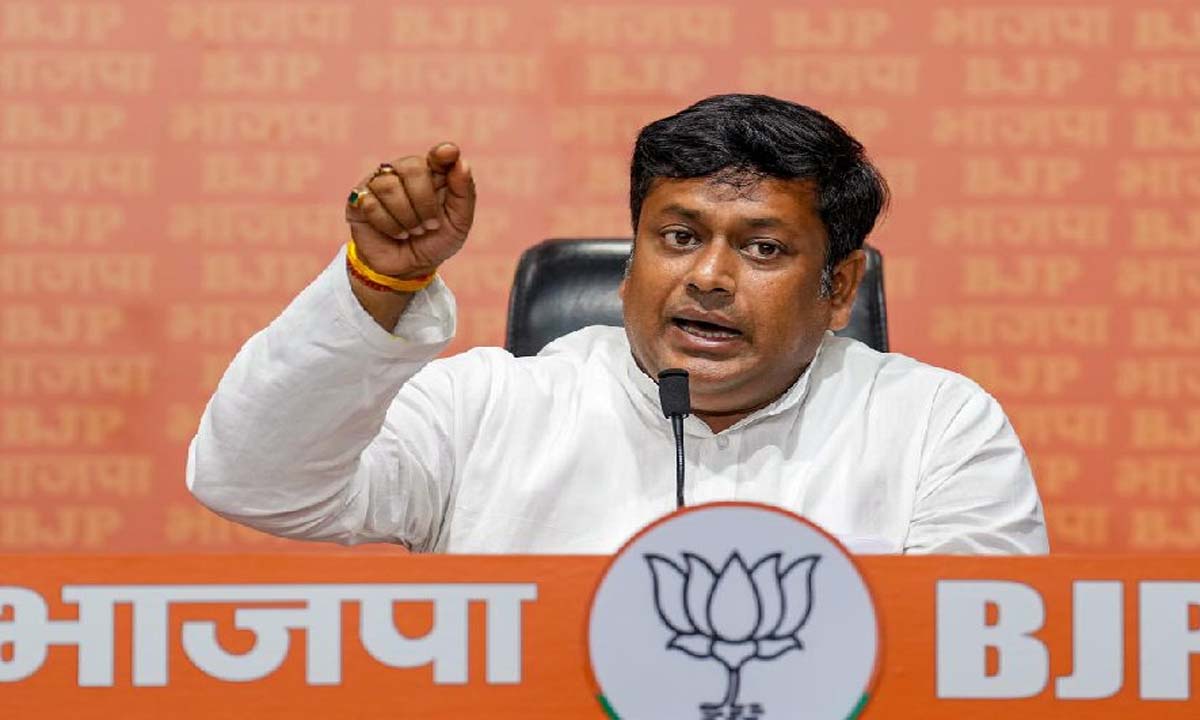 Bengal: भाजपा अध्यक्ष सुकांत मजूमदार ने ममता बनर्जी को पत्र लिखकर 22 जनवरी को छुट्टी घोषित करने का आग्रह किया