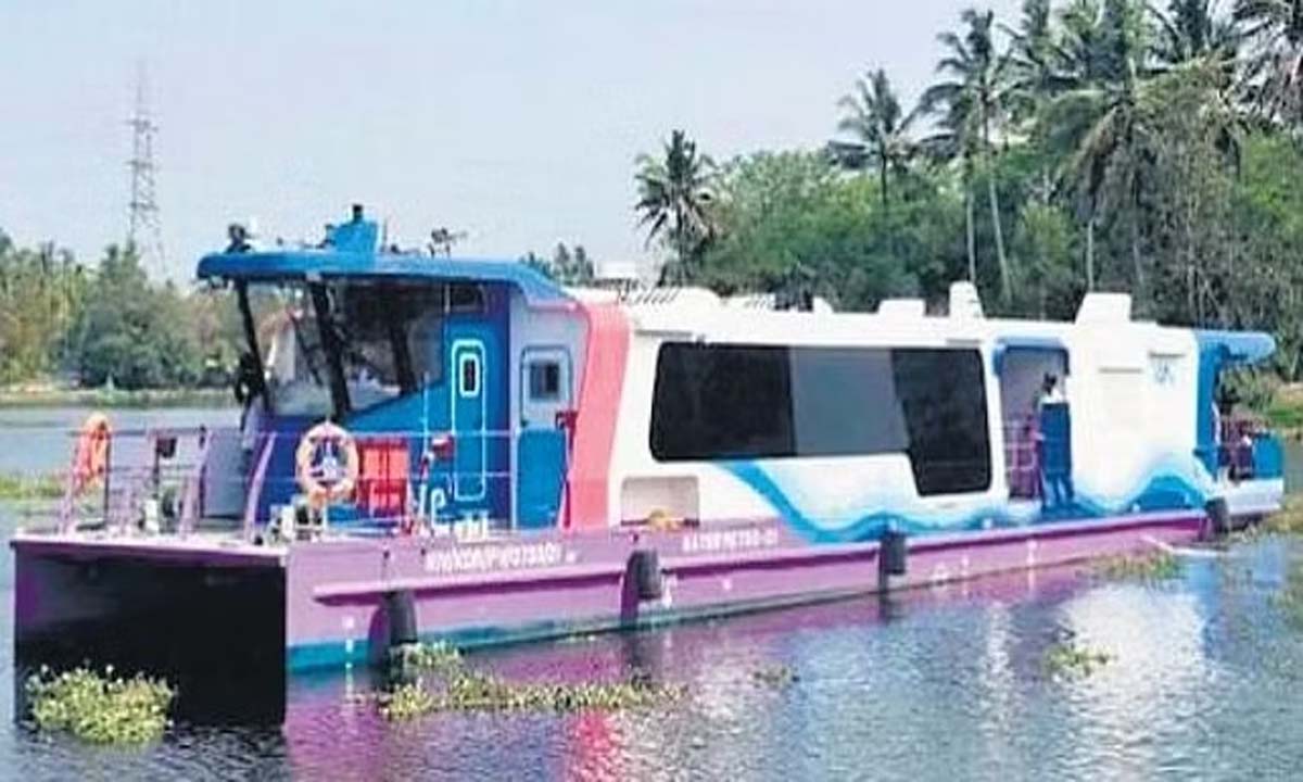 KOCHI: कोच्चि वॉटर मेट्रो 16,000 की रिकॉर्ड सवारियों के साथ नए साल में रवाना हुई