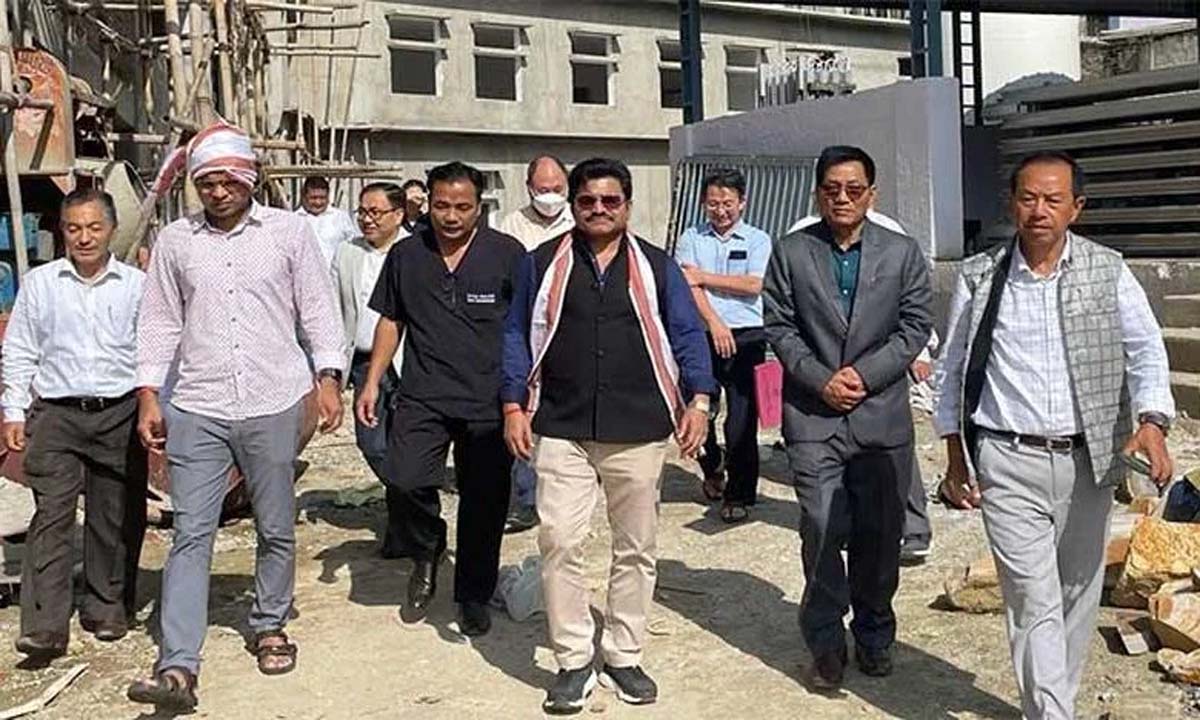 डीईओ ने चुनाव तैयारी की समीक्षा की