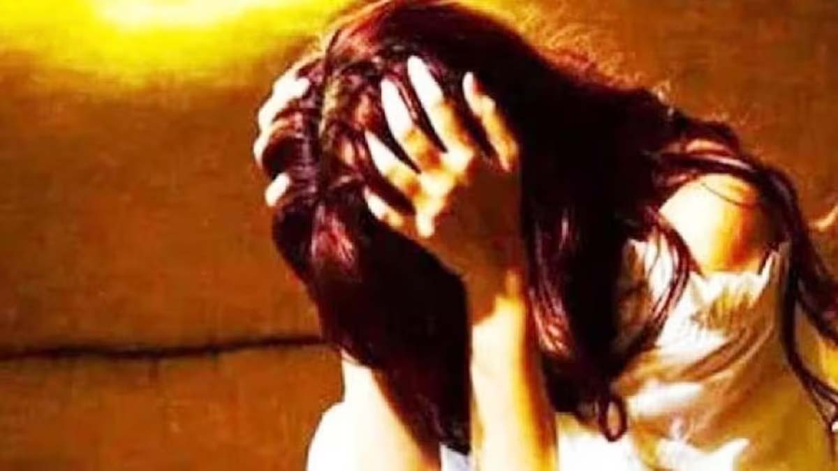 मुश्किल में गैंगरेप पीड़िता, समझौते के लिए बुलाया, उसके बाद...