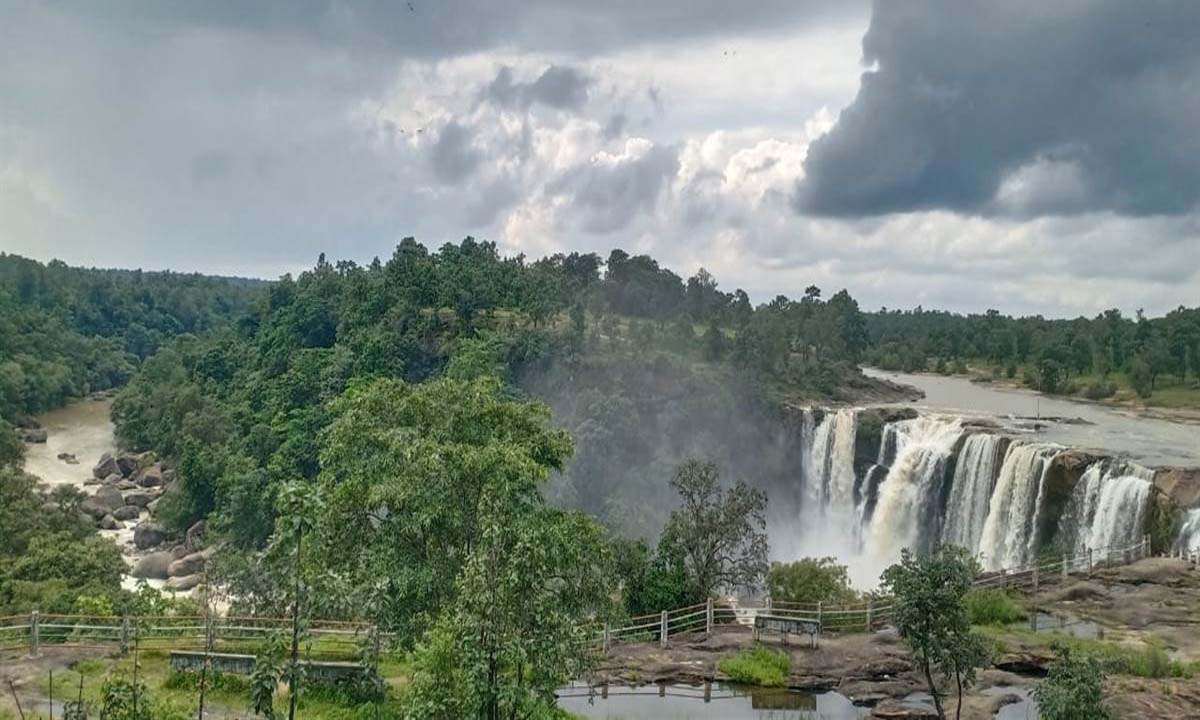 श्लोकों और स्तोत्रों के जाप के साथ 150 छात्रों ने भगवान राम को श्रद्धांजलि दी
