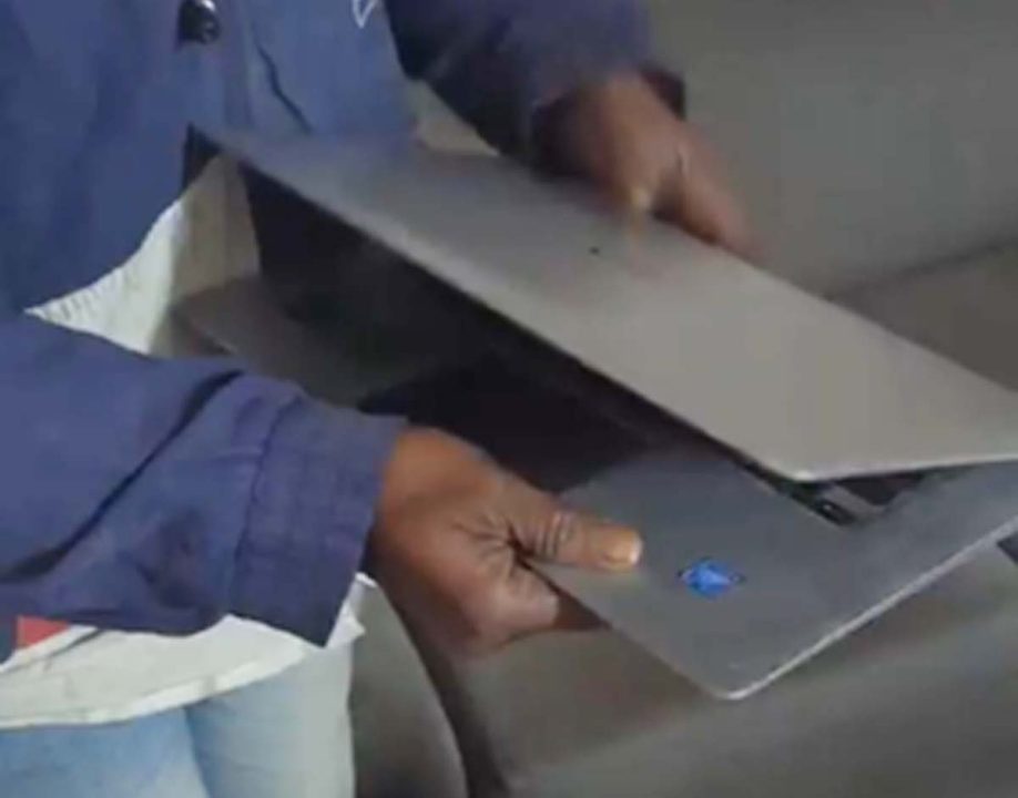 फ्लिपकार्ट से 1 लाख रुपए का लैपटॉप मंगवाया, बॉक्स खोलते ही उड़े होश