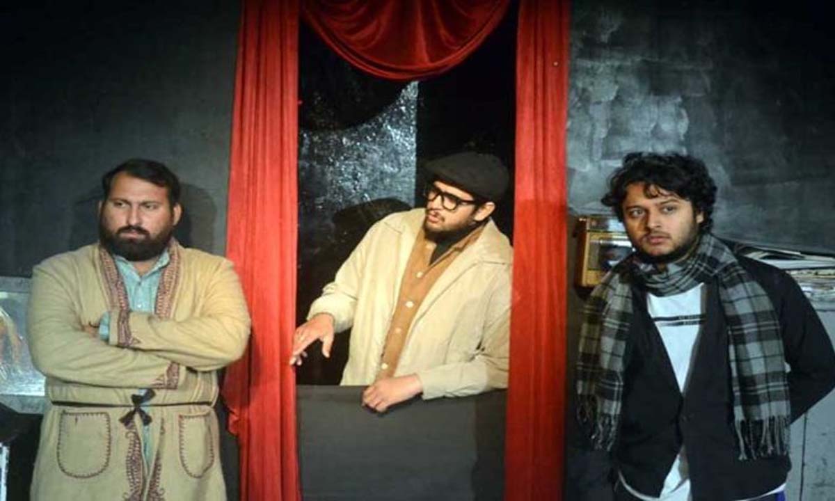 नटरंग ने संडे थिएटर श्रृंखला में हिंदी नाटक 'आधी रात के बाद' का किया मंचन