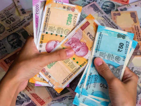 Business : लिस्टिंग के साथ ही डबल हुए पैसे, आईपीओ की कीमत ₹100 थी, पहले दिन शेयर ₹199 तक पहुंच गए