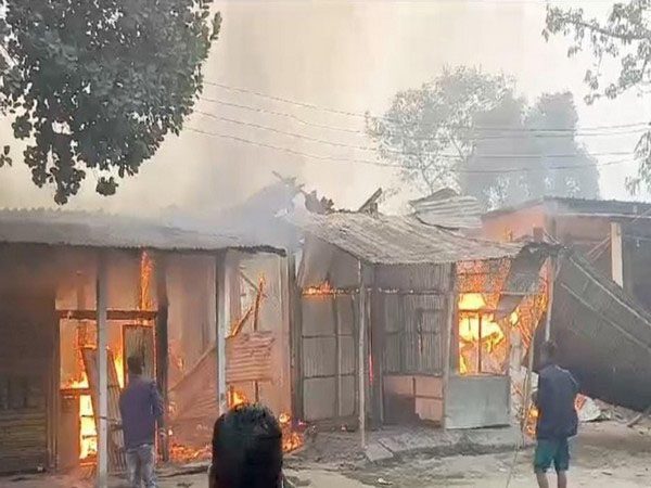 Assam : रंगिया के पास बाजार क्षेत्र में लगी आग, किसी के हताहत होने की कोई खबर नहीं