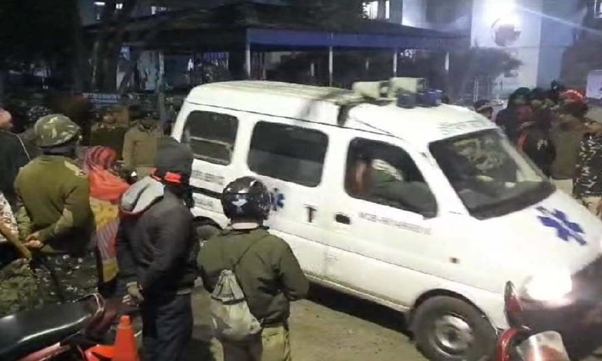 Durgapur: राष्ट्रीय राजमार्ग पर पुलिस वाहन को दूसरे सरकारी वाहन ने टक्कर मार दी, पुलिसकर्मी की मौत