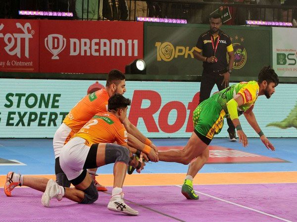 Sports : हमारे रक्षक खेल को बेहतर ढंग से नियंत्रित कर सकते थे, पुनेरी पलटन के कप्तान असलम इनामदार ने कहा