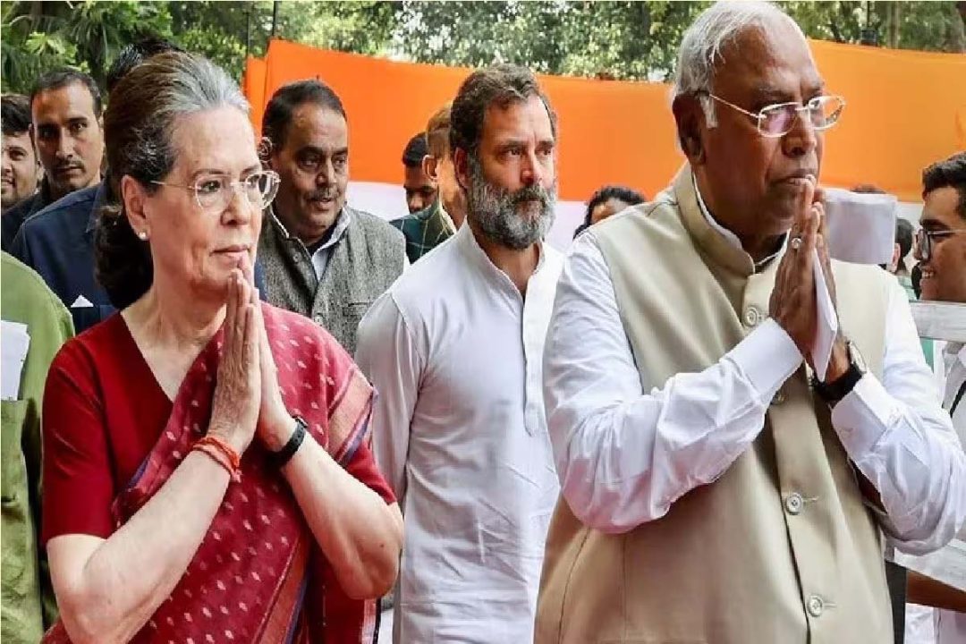 सोनिया,खड़गे और अधीर रंजन राम मंदिर उद्घाटन में नहीं जाएंगे, बीजेपी बोली- रावण की मति मारी गई थी, उसी तरह...