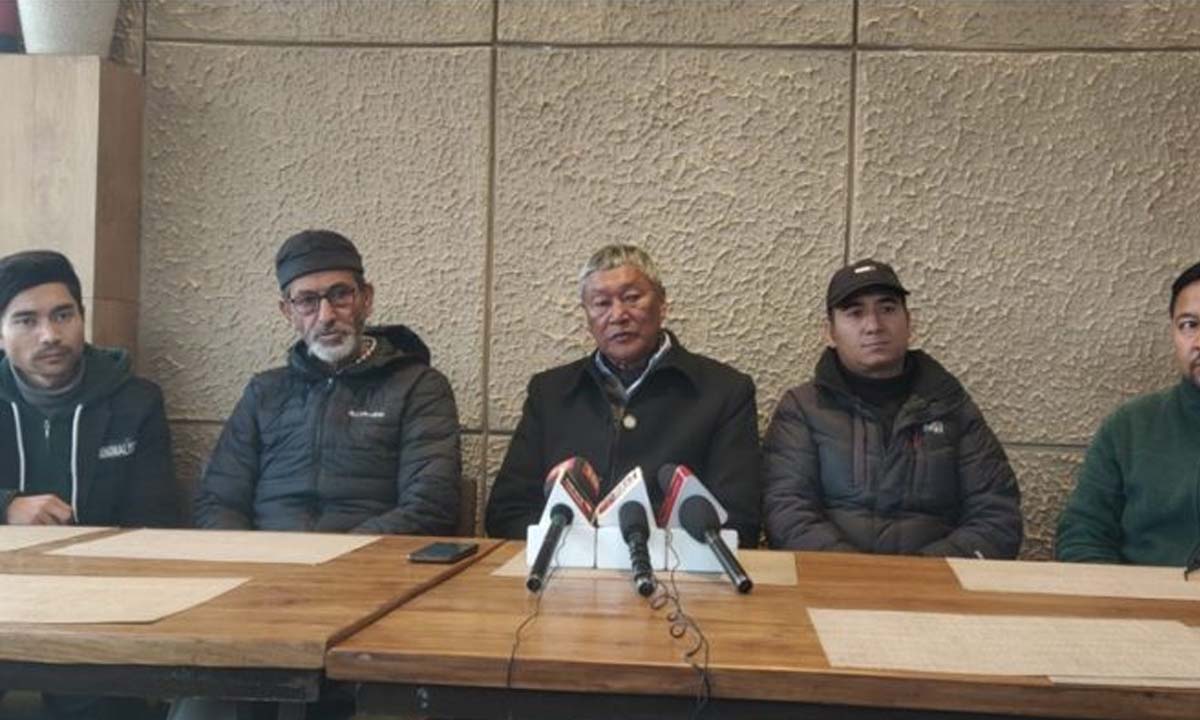 लद्दाख शीर्ष निकाय ने केंद्रीय गृह मंत्रालय को मांगों का मसौदा सौंपा