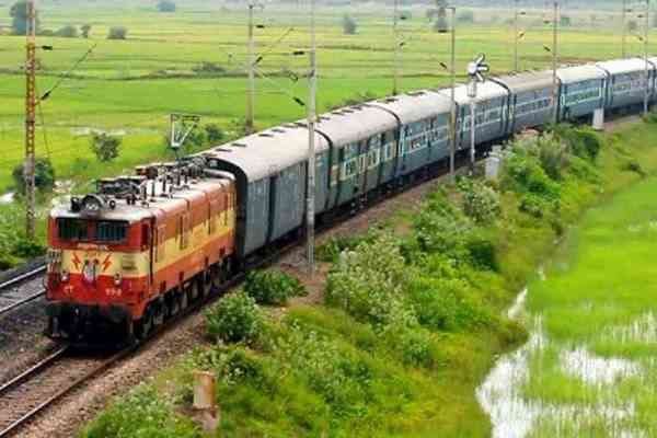 Jharkhand : अच्छी खबर, धनबाद-पटना गंगा दामोदर एक्सप्रेस दुमका स्टेशन तक चलेगी