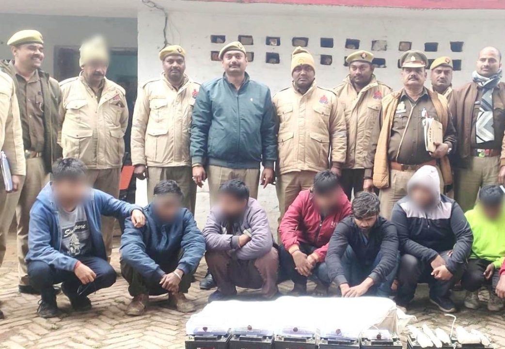 बैटरी व कॉपर प्लेट की चोरी कर खरीद बिक्री करने वाले गैंग का पर्दाफाश, नौ अभियुक्त गिरफ्तार